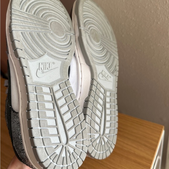 Nike Dunk Low Golden Gals Metallic Silver - Picture 6 of 7